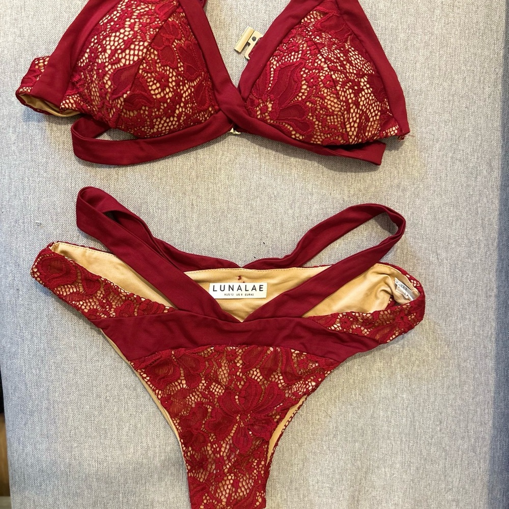 Luna Lae Anita Wine Pole Set